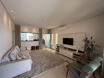 Casa em Condom�nio